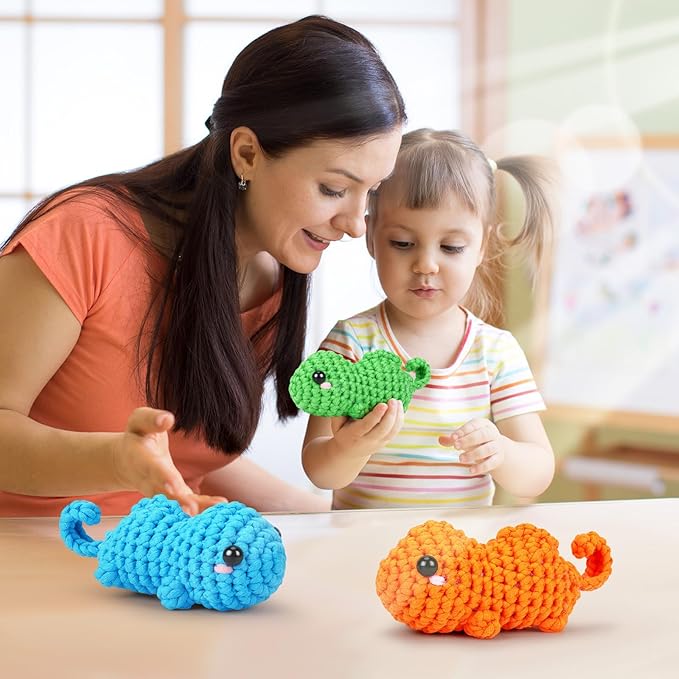 Crochet Kit for Beginners - 3 PCS Baby Chameleon Crochet Kits with Step-by-Step Video Tutorials, Beginner Crochet Kit for Adults Kids, Chameleon Crocheting Set (Orange&Blue&Green)