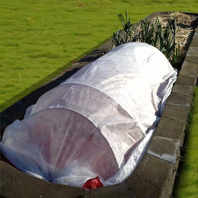 Agfabric Plant Covers Freeze Protection 6'x25' 0.55oz Frost Blankets for Plants Garden Plant Cover Freeze Cloths,Plants Winter Frost Freeze Protection,White