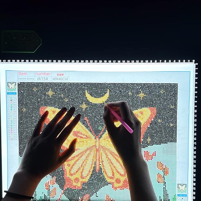 HSK B4/A3s Artist tracing Light Box Copy Table,USB Power Dimmerable 6000 Lux Lock Button Artcraft Light Pad for Tatto Drawing, Sketching, Animation,Diamond Painting