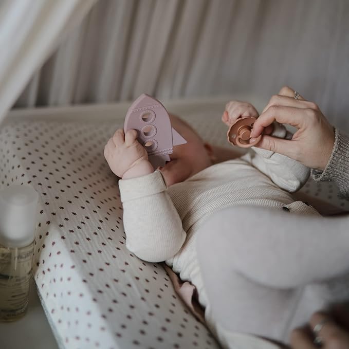 FRIGG Daisy SilkySoft Silicone Baby Pacifier | Made in Denmark | BPA-Free (Chamomile/Peach Bronze, 6-18 Months)