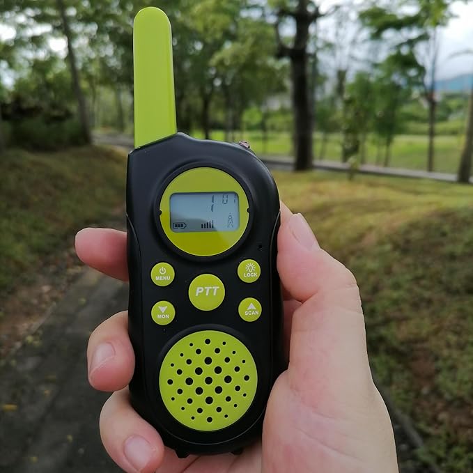 Walkie talkies for Kids, Kids walkie talkies 2 pcs, Toddler walkie talkies, Long Range walkie Talkie with Clear intercom Sound, 22 Channels with Backlit LCD Flashlight, for Outside, Camping, Hiking