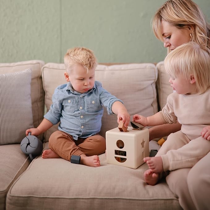 mushie Silicone Snack Cup | Spill Proof Food Container for Toddler and Baby (Tradewinds)