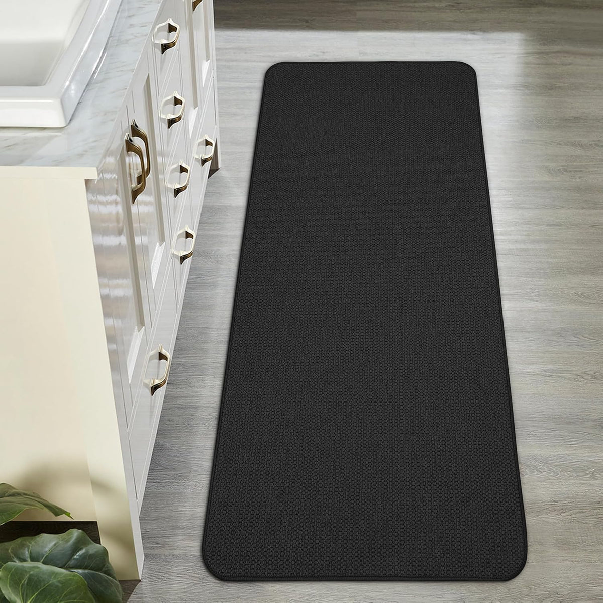 Bath Mat,Ultra Thin Bathroom Runner Rugs,Large Bath Mats for Bathroom,Quick Dry,Non-Slip,Machine Washable,Low Pile,Bath Rug,Shower Outside,Sink,Home Decor Accessories.Black,2'x5'（24x60inch）